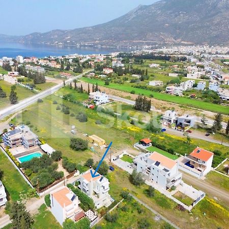 The Bright House A Two-Storey Maisonette In Loutraki Villa Екстериор снимка