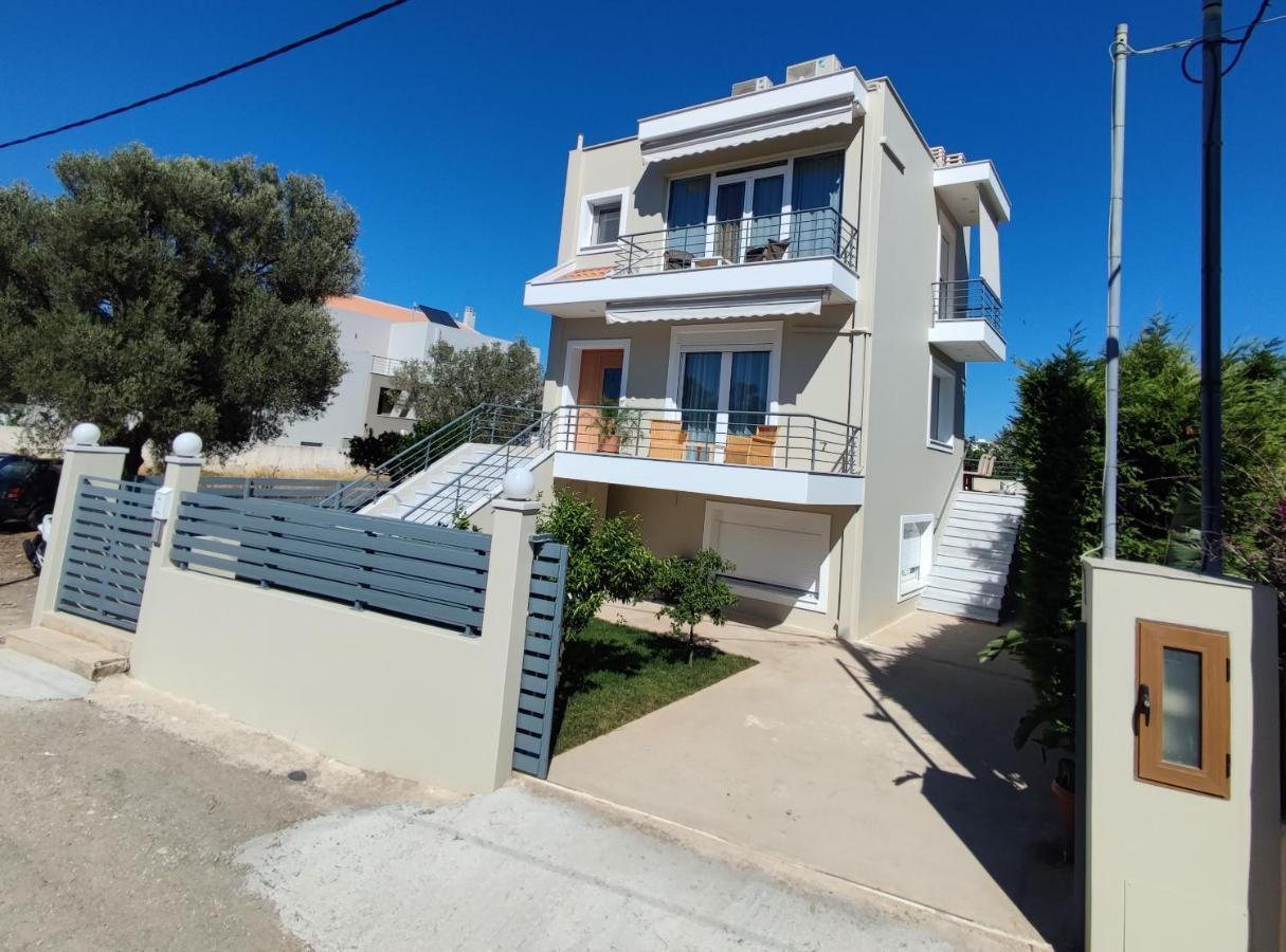 The Bright House A Two-Storey Maisonette In Loutraki Villa Екстериор снимка