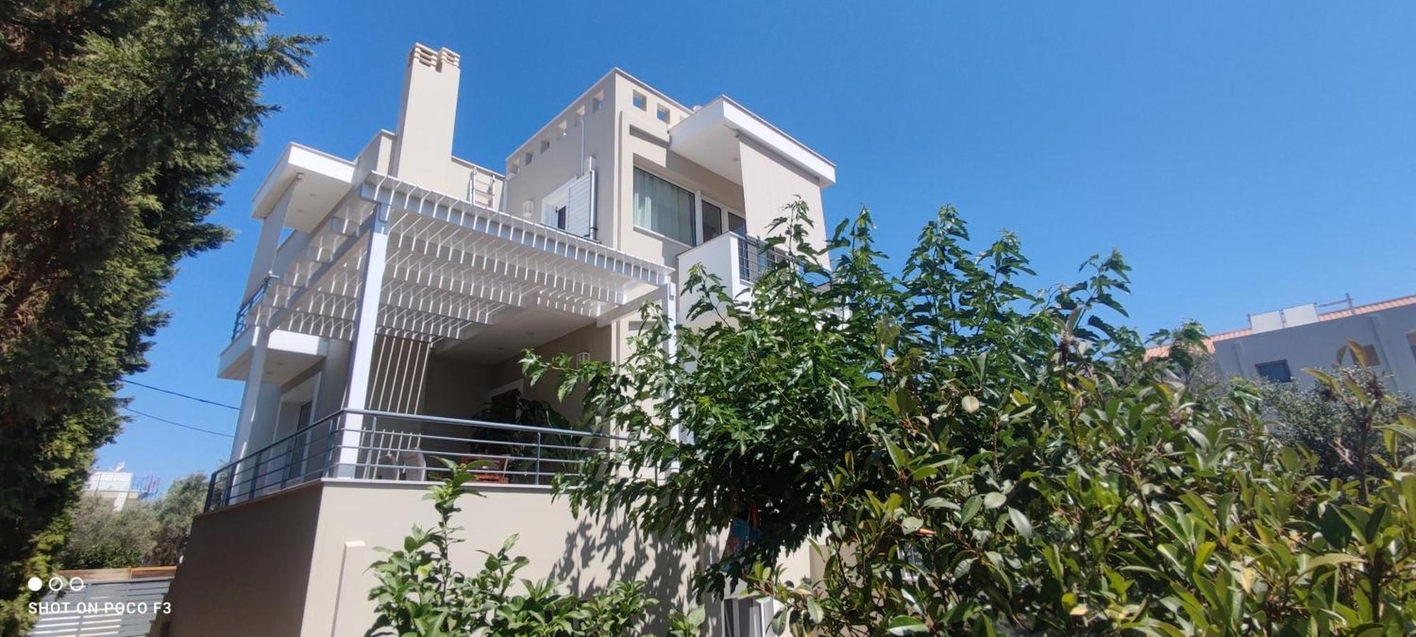 The Bright House A Two-Storey Maisonette In Loutraki Villa Екстериор снимка